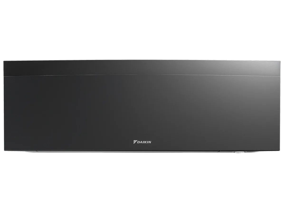 Daikin Emura 7.000 BTU Mat Siyah inverter klima iç ünite, önden görünüm